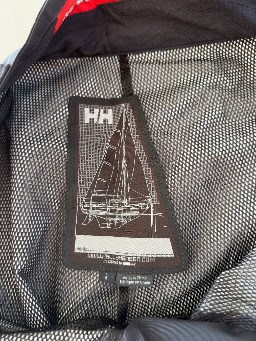 Helly Hansen Pantaloni: Kurze Boardshorts HELLY HANSEN – Usato da Besazio venduto da fh18 2