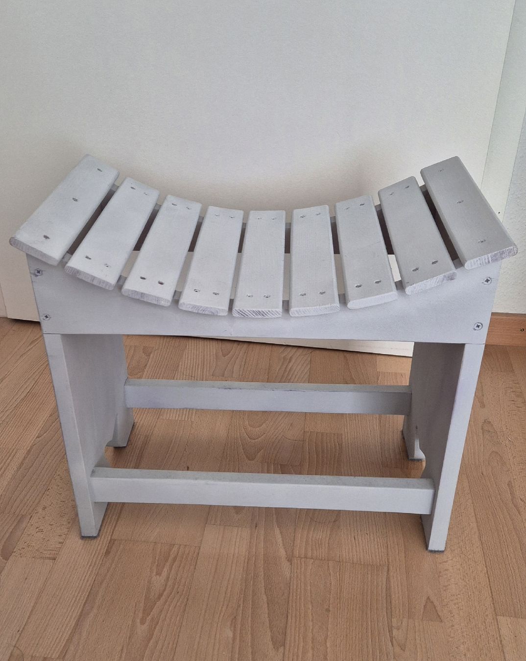 Bänke: Tabouret en bois gris, fait main – Gebraucht aus Marin-Epagnier von Ginie14 3