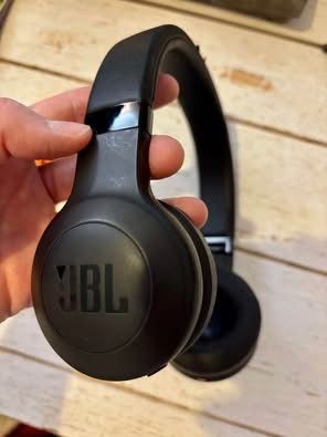 JBL Kopfhörer: JBL Bluetooth headphones – Gebraucht aus Füllinsdorf von MaiiaM