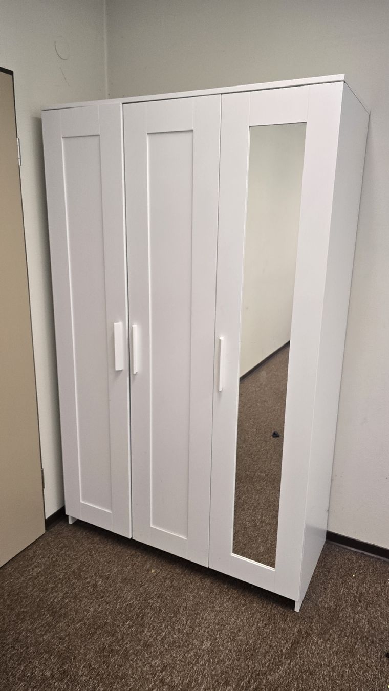 Ikea Schränke: Ikea Schrank Gratis – Gebraucht aus Rüti b. Büren von Law_96 1