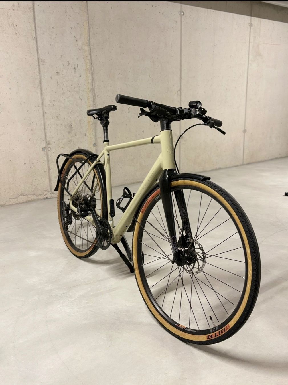 Lapierre Biciclette: Leichtes E-Bike Lapierre e-Shaper 3.2 – Usato da Luzern venduto da Saltimbocca0 2