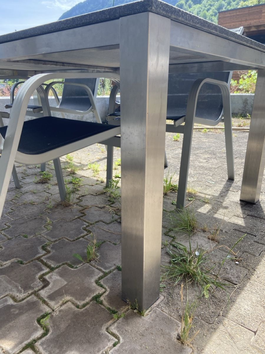 Tavoli: Schöner Gartentisch mit Granitplatte, Edelstahl – Usato da Mols venduto da Dero21 3