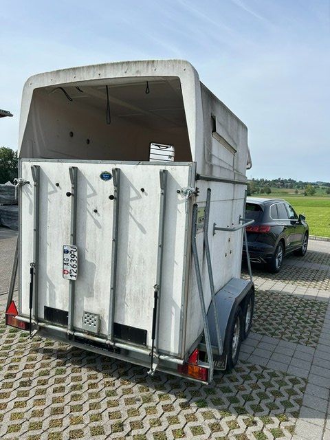 Anhänger: 2er Vollpolyester Pferdeanhänger – Gebraucht aus Muhen von Bschaf 1