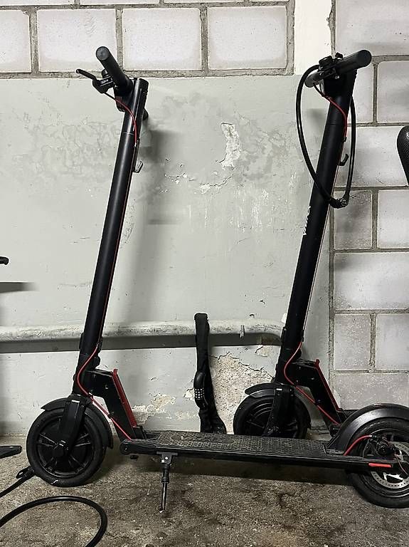 Kickboard: E-Trottinetts zu verkaufen – Usato da Bern venduto da florenciazwicky 2