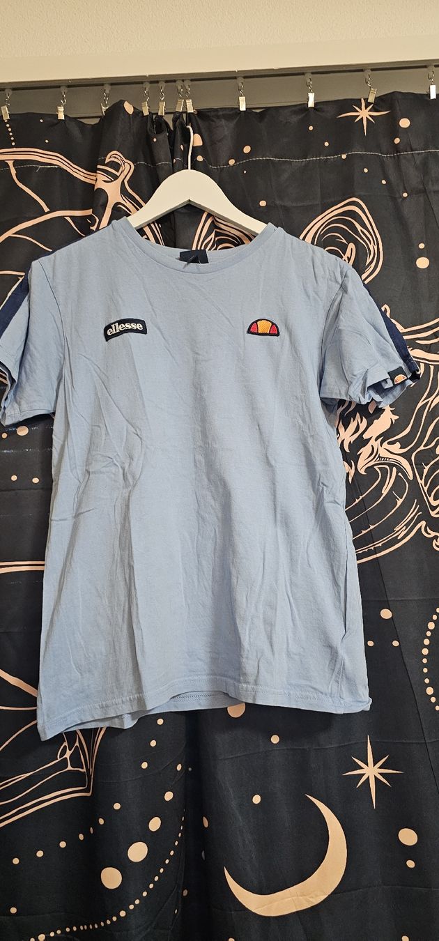 Ellesse T-shirt: Ellesse Shirt Lady Gr.S – Usato da Zürich venduto da Daniela51