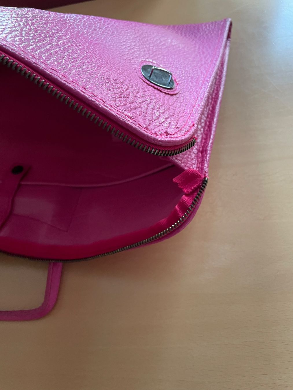 Valigie & Borse: Akten- bzw. Laptoptasche pink in Lederoptik – Usato da Speicher venduto da boaserra 3