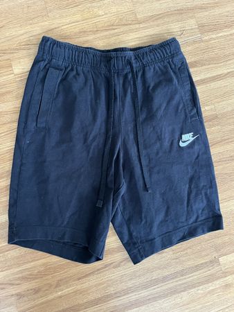 NIKE Club Shorts, schwarz, Gr. XS