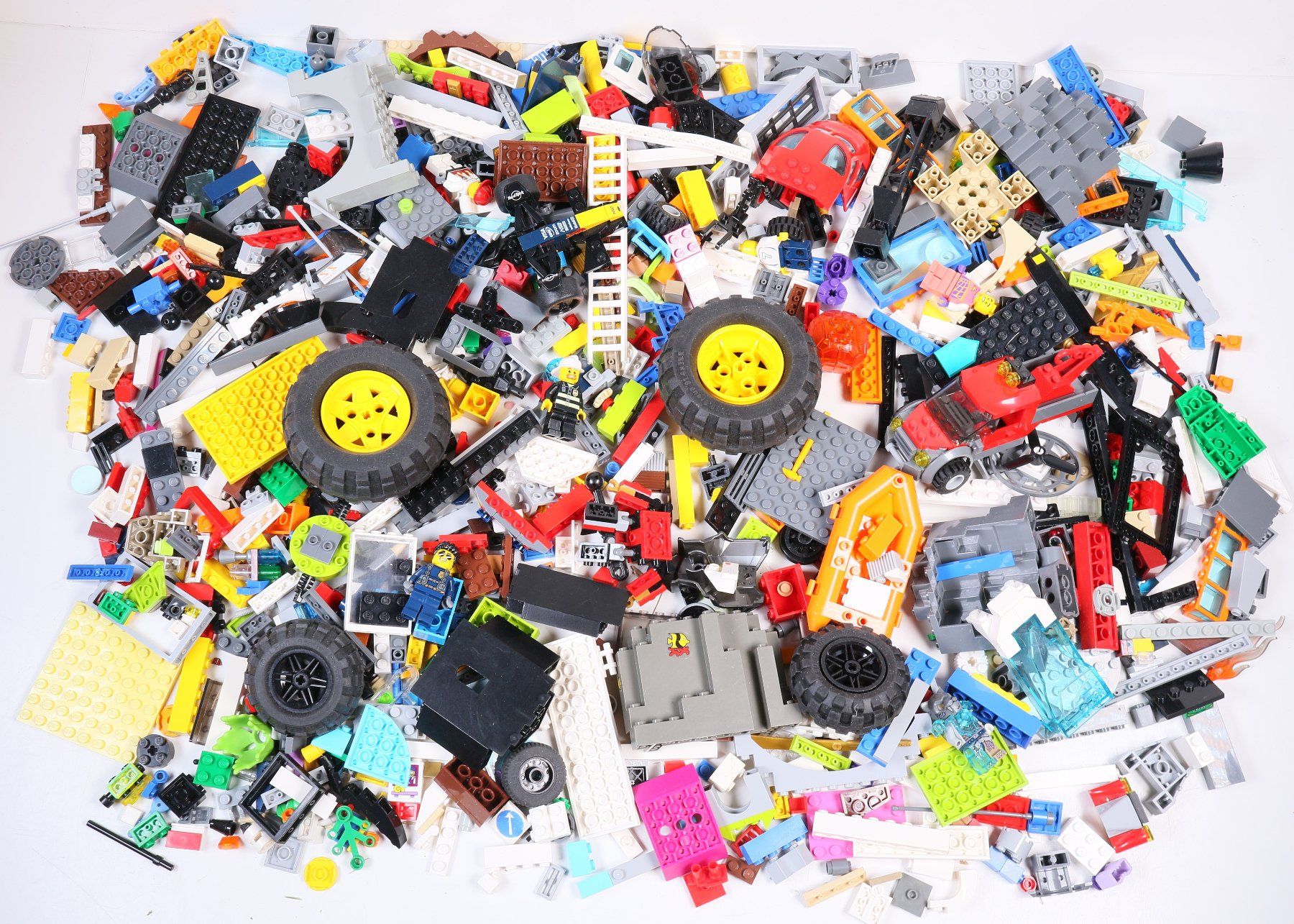 Lego Kit di costruzioni: 1.5 kg. Legoteile mit Minifiguren – Usato da Hettlingen venduto da Scholi99