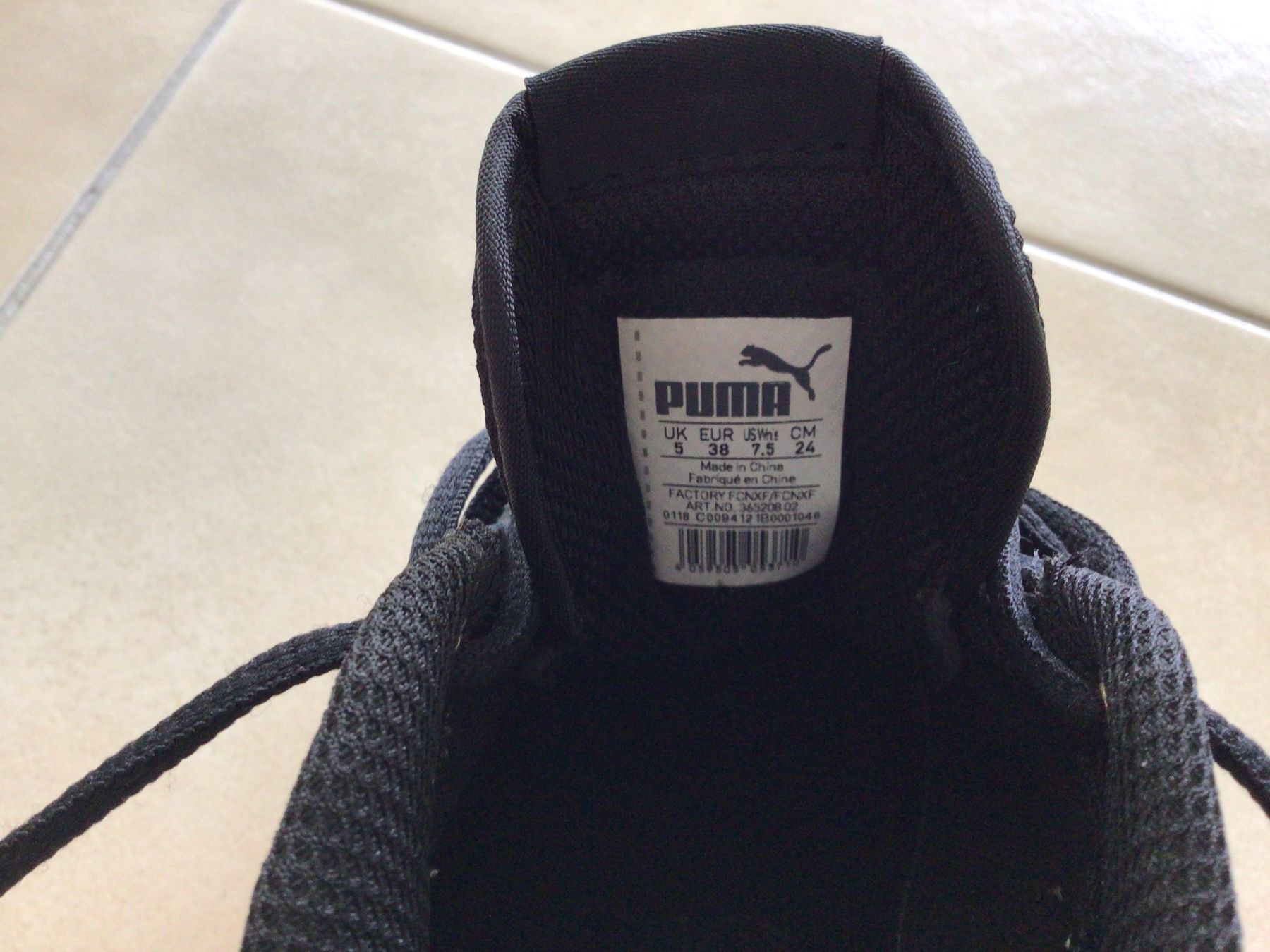 Puma Scarpe da donna: Puma Sneaker schwarz/weiss Gr. 38 – Usato da Frauenfeld venduto da Stehojen 5
