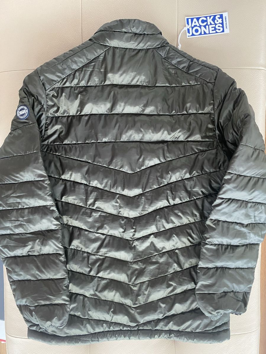 Jack & Jones Giacche & Cappotti: Jack & Jones Steppjacke grün Gr. 164 / 14y – Nuovo (secondo la descrizione) da Meggen venduto da 6003Luzern 2