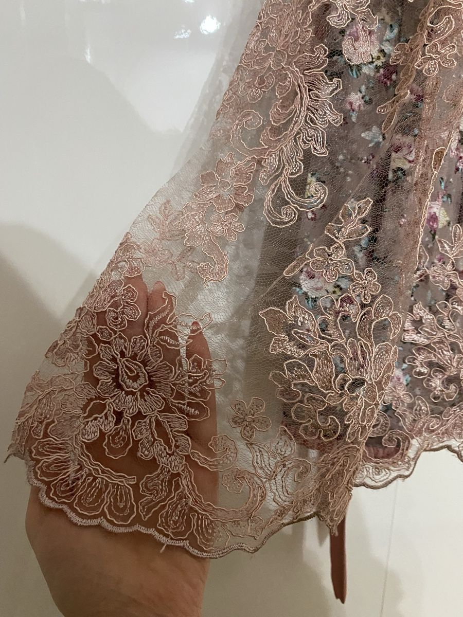 Vestiti: Dirndl Alpenfee Blumenmuster grau Grösse 36 getragen – Nuovo (secondo la descrizione) da Kloten venduto da mor_m8mp 5