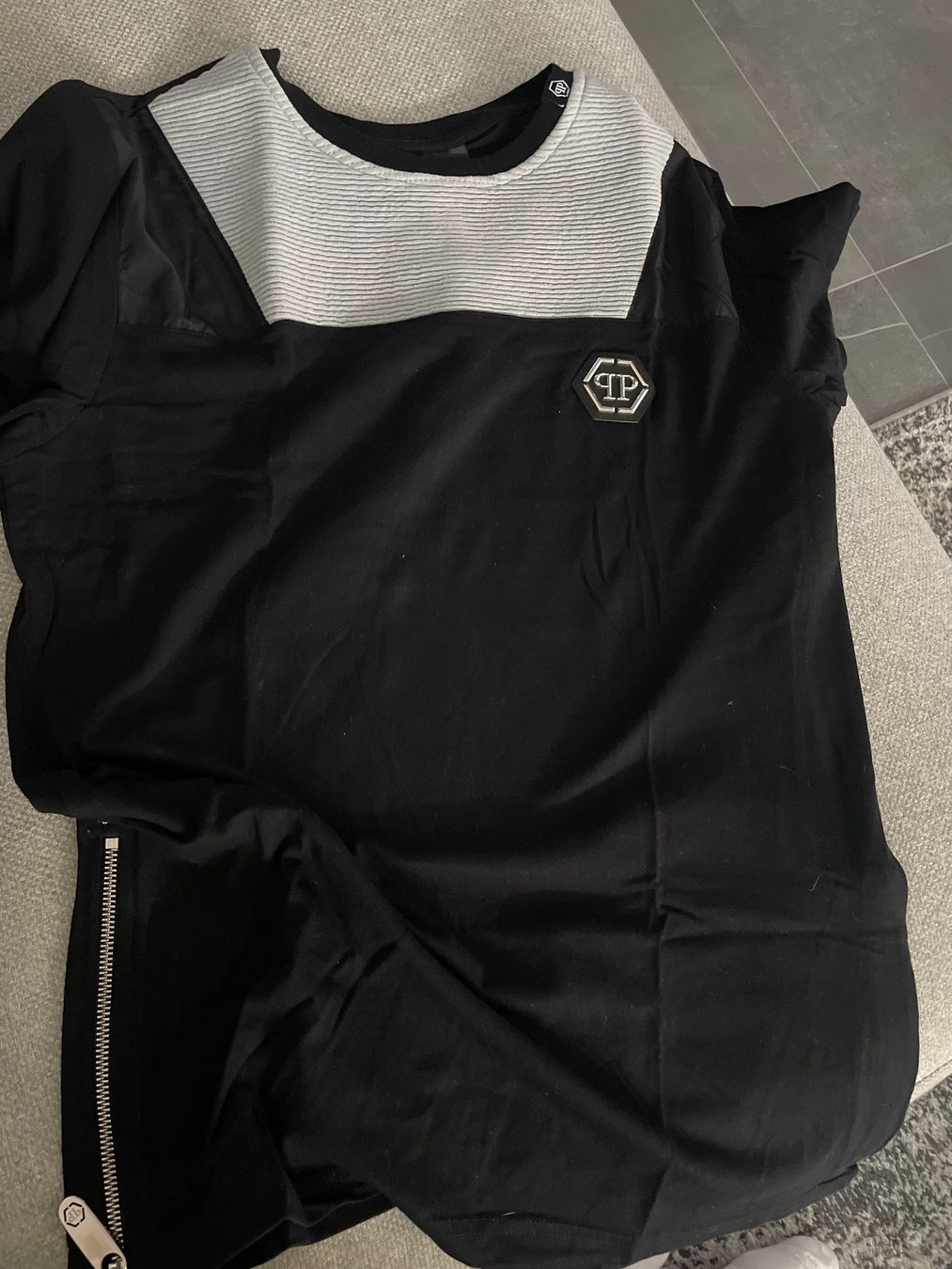 T-shirt: Philipp Plein maglietta – Nuovo (secondo la descrizione) da Riva San Vitale venduto da dan_5r87