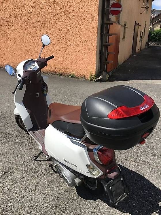 Scooter: VENGO ZAHARA 125i – Usato da Renens VD venduto da luc_6gdy 1