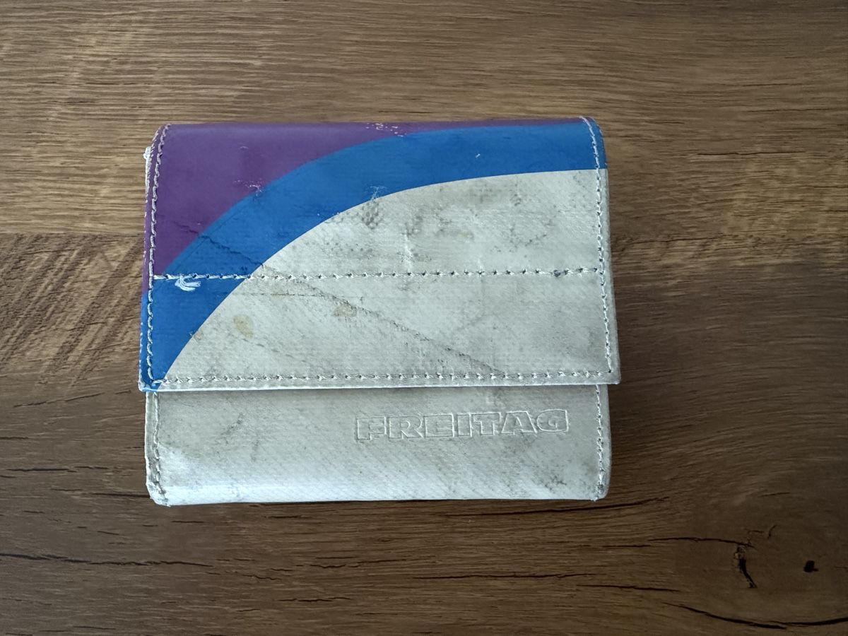 Freitag Portafogli: FREITAG F58 MIRANDA – Usato da Brügg BE venduto da Goob