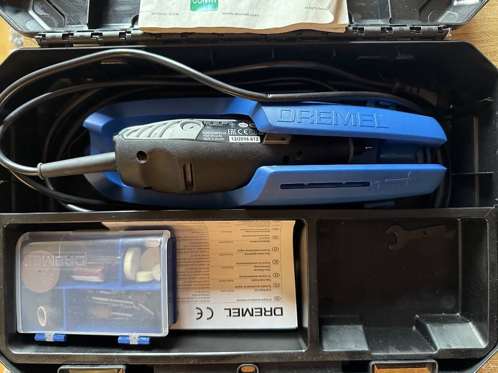 Tutte le macchine: Dremel 3000 neuf – Nuovo e nell'imballaggio originale da féchy venduto da sauciflard53