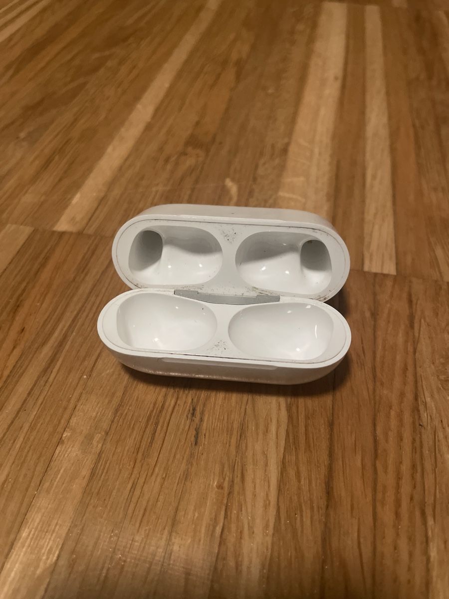 Apple Caricabatterie: AirPods case defekt – Difettoso da Schlieren venduto da Kevek.fashion 1