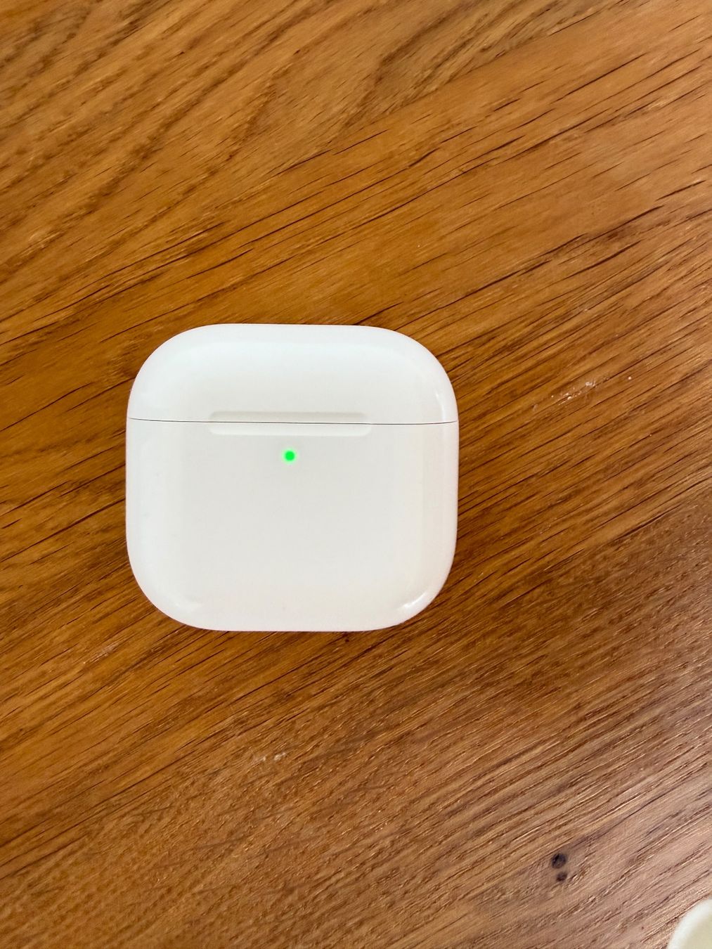 Apple Casques audio: APPLE AirPods 4 Charging Case – D'occasion à Lausanne par Nine1982 4