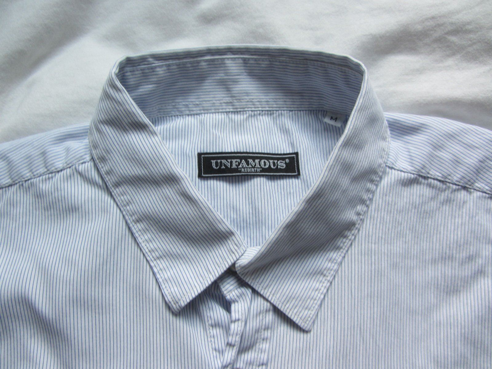 Camicie: UNFAMOUS - Hemd blau-weiss gestreift M – Usato da Zürich venduto da Diazaio 2