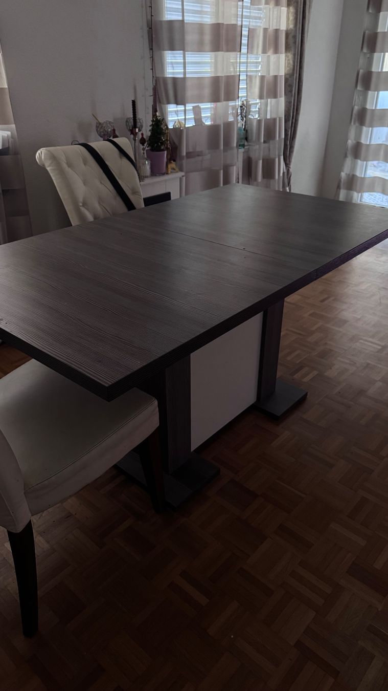 Mömax Tische: Tisch 160 cm ausziehbar – Gebraucht aus Bellikon von olg_pwp5