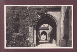 Château de NEUCHÂTEL - Le Cloître - Enfants