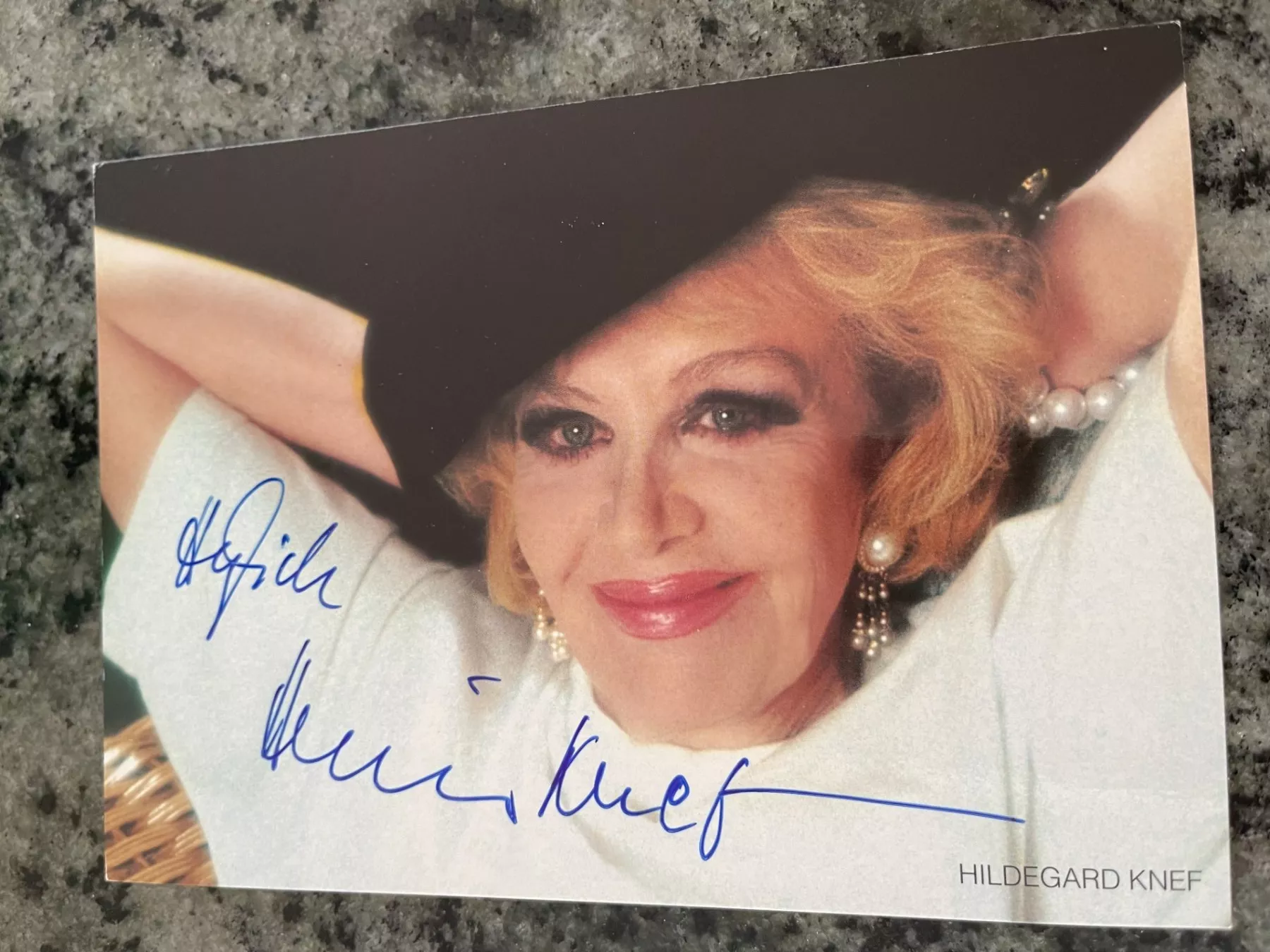 Autogramme: HILDEGARD KNEF / TOP AUTOGRAMM – Gebraucht aus Egg b. Zürich von Dbunny