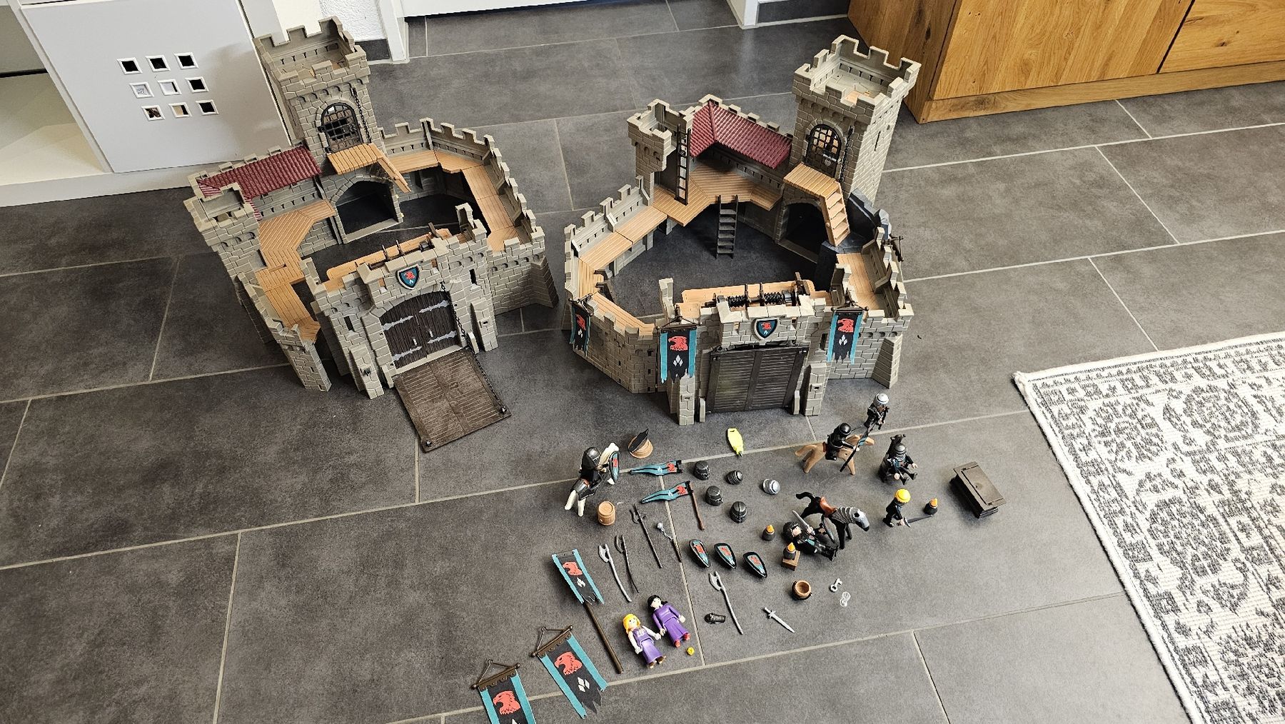 Playmobil Giocattoli: Playmobil Ritterburg – Usato da Winterthur venduto da O-LeeG