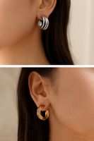 2 paar Modische Creolen Ohrringe, Gold und Silber, neu!