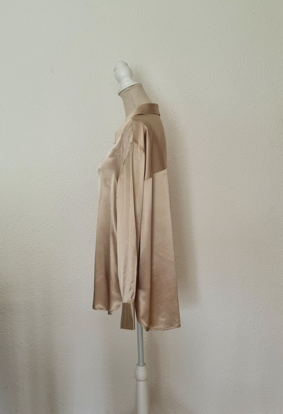 Opus Blusen: Schöne Satin Bluse von der Marke OPUS Gr. 42 – Neu (gemäss Beschreibung) aus Schneisingen von backstore24 3