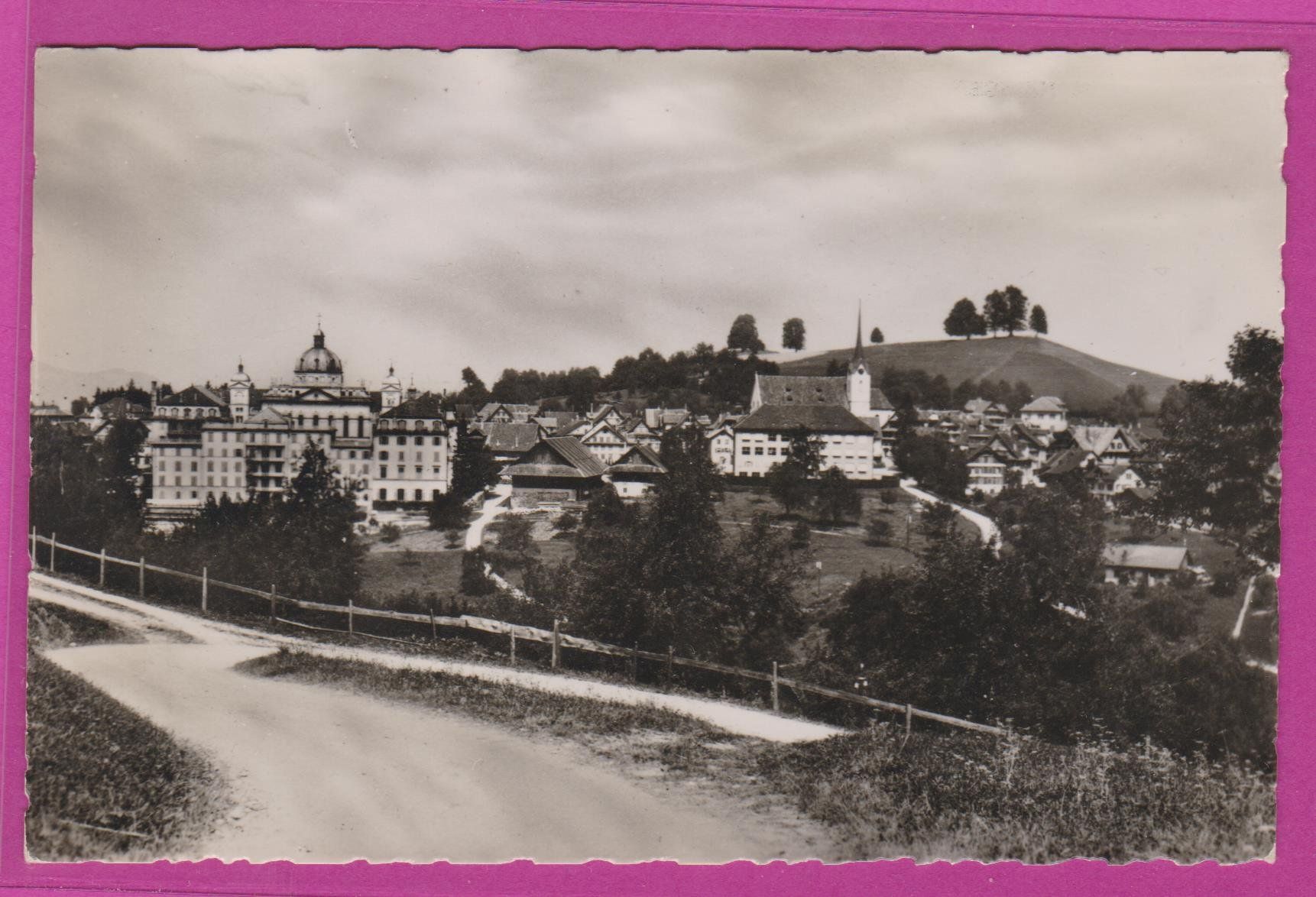Cartoline postali: Menzingen ZG   :   alte Ansichtskarte 1951 – Usato da Vitznau venduto da Ropaku