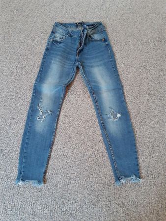 1 Paar Ripped-Jeans Grösse 29 (S)
