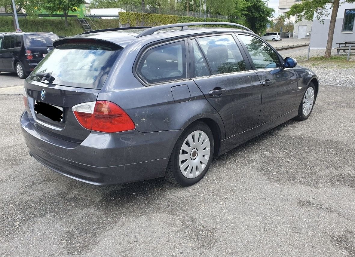 BMW Automobili: BMW E91 318i Ab 1 CHF – Usato da Pfungen venduto da FPRACING 3