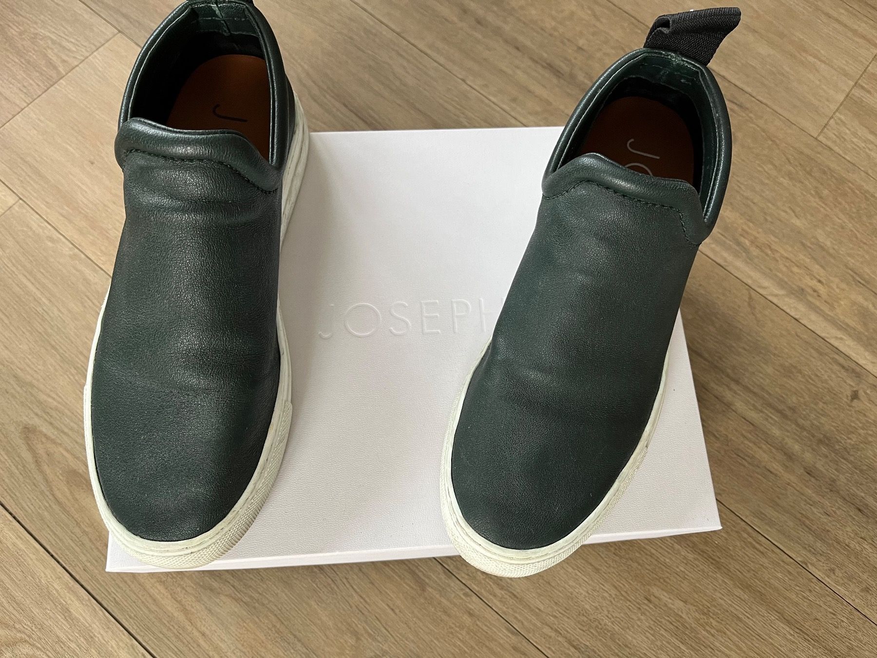 Scarpe da donna: Joseph Nappa Stretch Sneakers – Nuovo (secondo la descrizione) da Kerns venduto da osco01 3