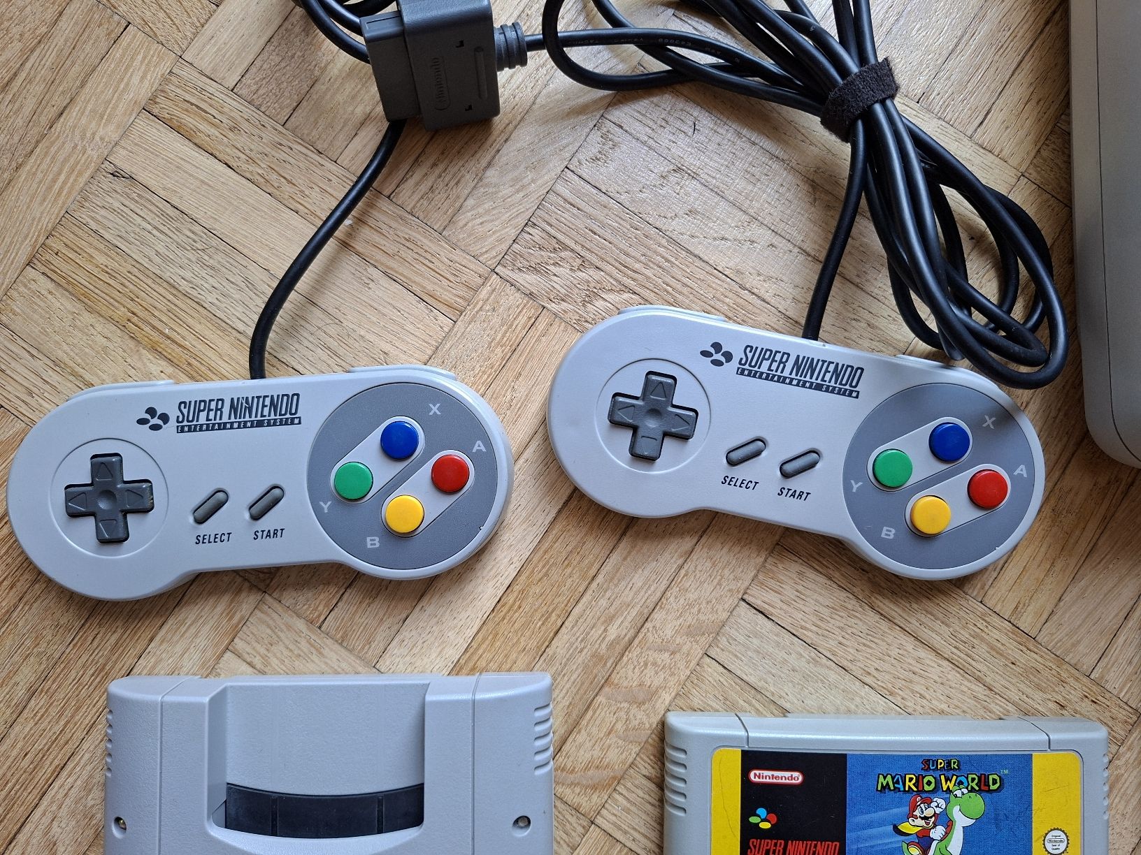 Nintendo Consoles: SNES Super Nintendo + 2 Controller + 2 Spielen + Gameboy – D'occasion à Plan-les-Ouates par Evilworm_12 2