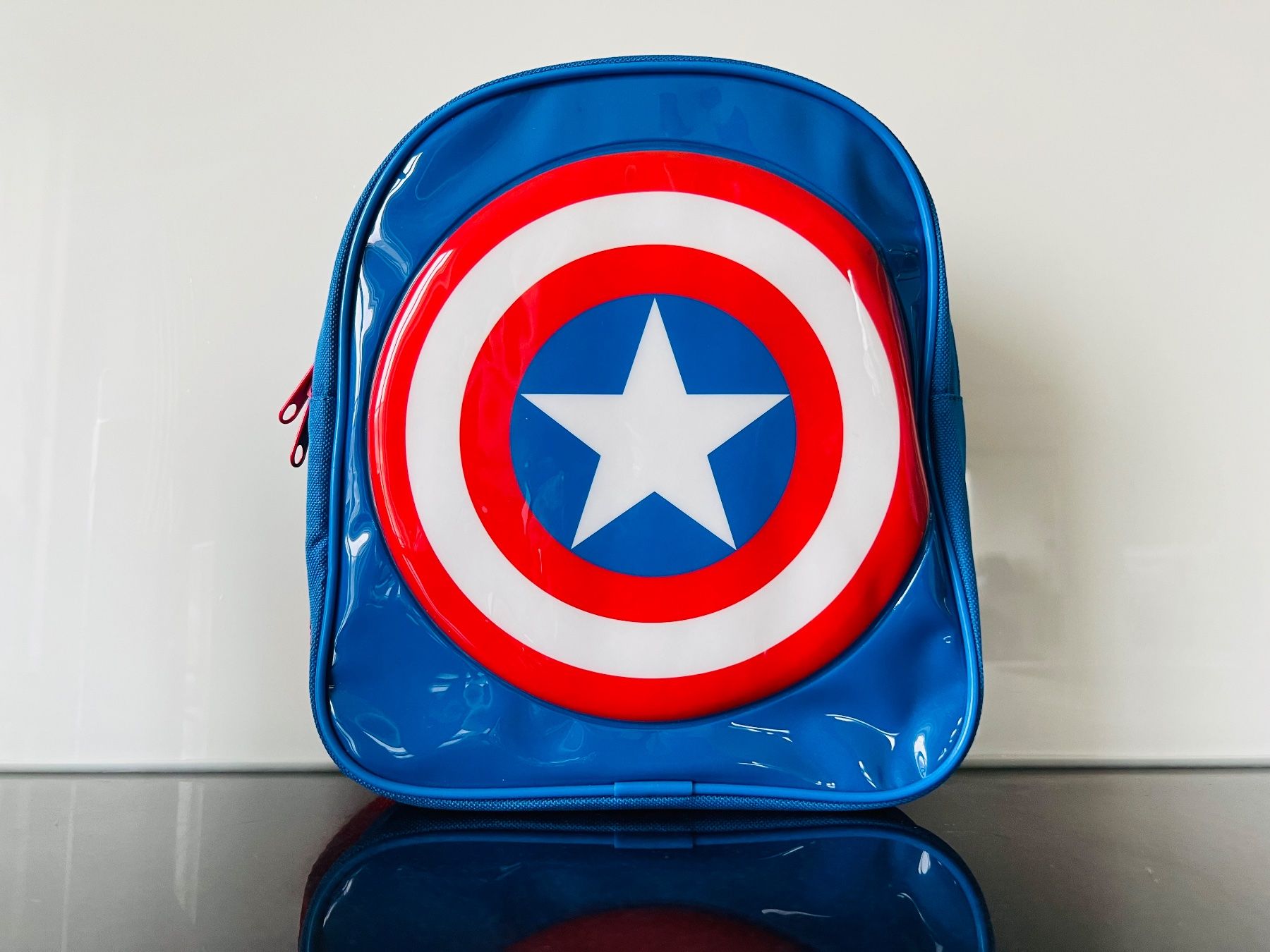 Profumi & Eau de Toilette: Avengers Captain America Rücksack Set – Nuovo e nell'imballaggio originale da Emmen venduto da IMV-Liquidationen