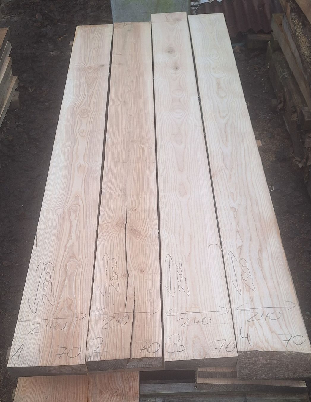 Articoli in legno: Eschenbretter 70mm, 8 Stück – Nuovo (secondo la descrizione) da Waldkirch venduto da bauprofi87