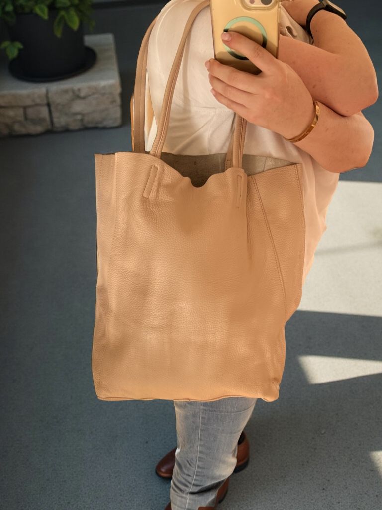 Maddison Taschen: Geräumige Echt Ledertasche Marke Maddison – Gebraucht aus St. Gallen von Mokki2014 2