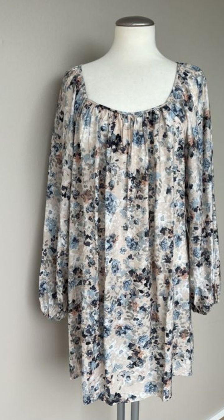 Zara Kleider: Kleid – Neu (gemäss Beschreibung) aus Biberist von Nicelotti