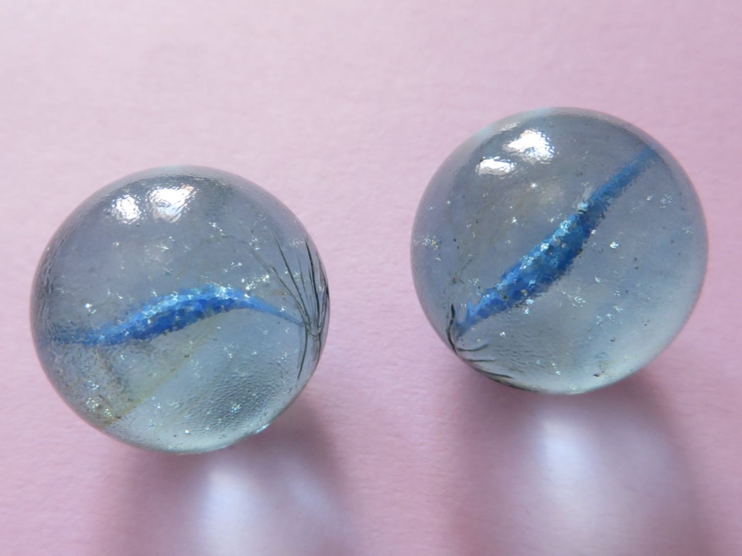 Murmeln: 2 SCHÖNE ALTE MURMELN, BILLE, CHLURI, BLAU – Gebraucht aus Neuhausen am Rheinfall von Arielle55 1