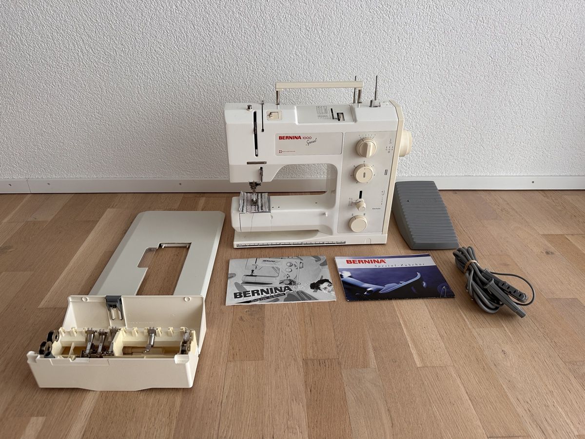 Bernina Macchine da cucire: Bernina 1000 Special  – Usato da Schaffhausen venduto da pinca19