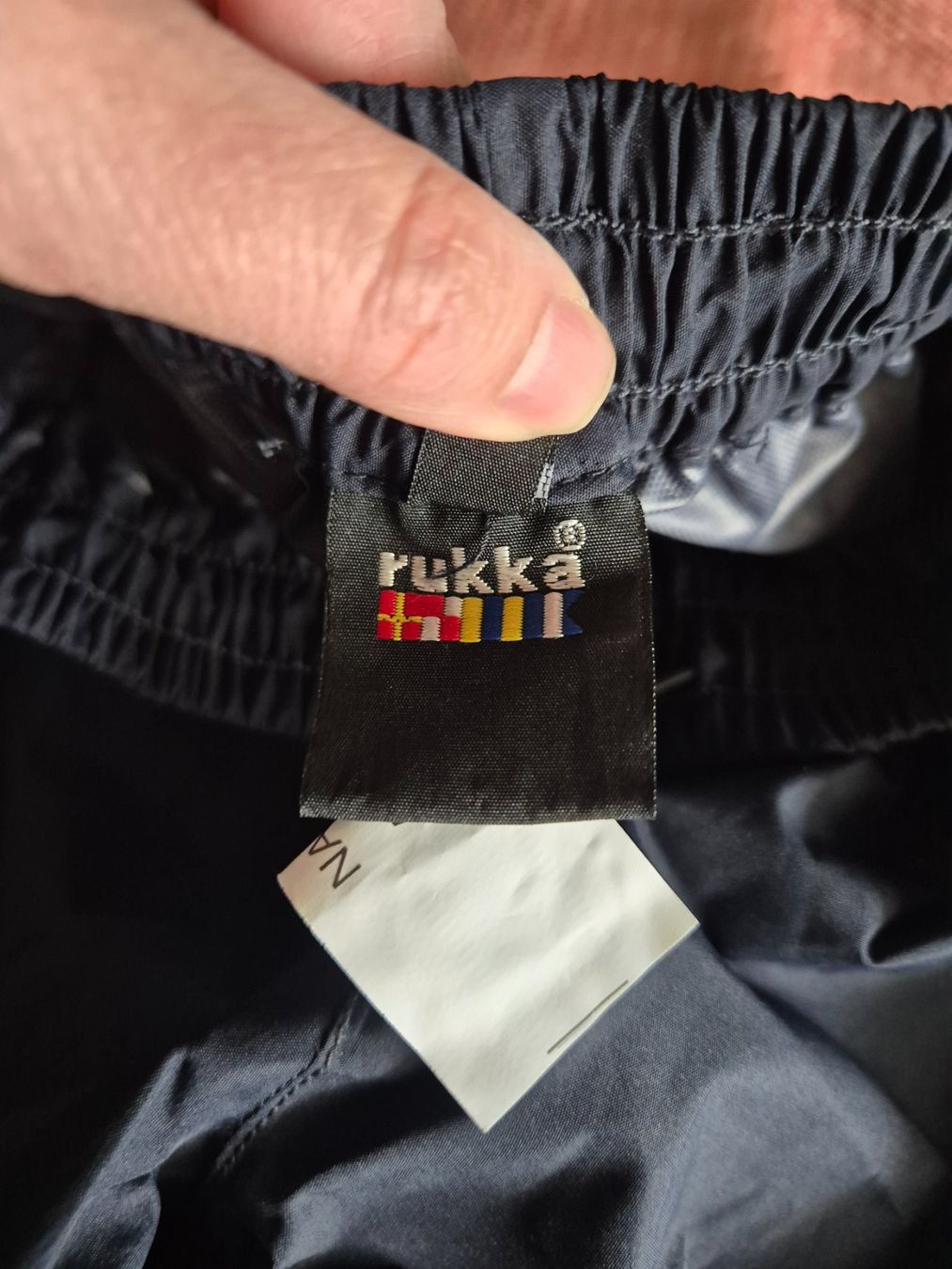 Rukka Pantaloni: Leichte Rukka Regen Hose, Gr. 104. – Usato da Urdorf venduto da Nataschli 2