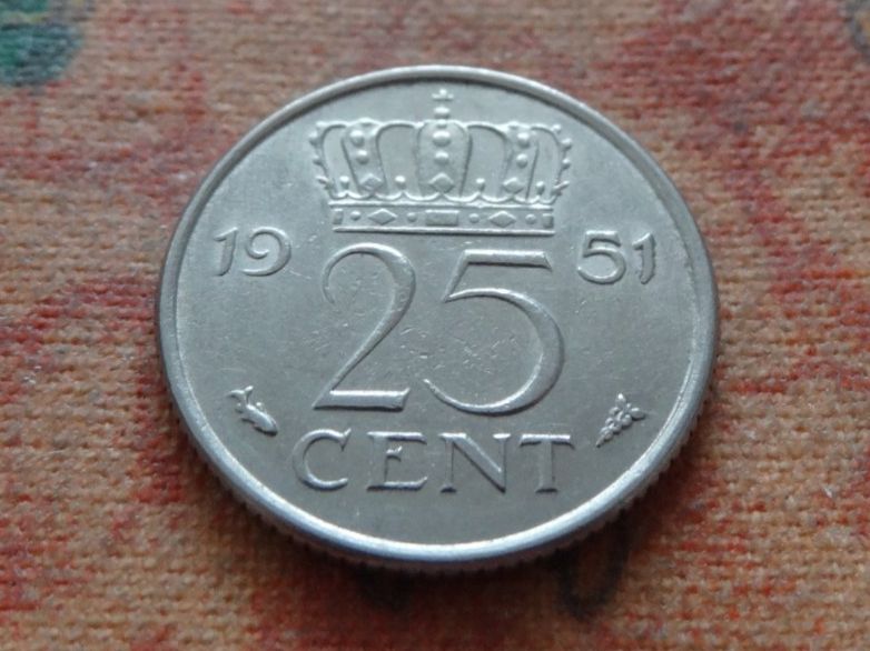 Tutti le monete: PAYS-BAS Nederland 25 Cent 1951 – Usato da Romanel-sur-Lausanne venduto da Swift13