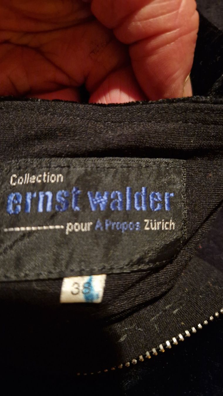 Gonne: Schwarzer Samt-Leder mit Gr. 38 – Usato da Zürich venduto da Orelie01 4