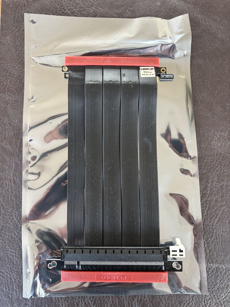 Câbles: LinkUp PCIe V4 Riser Cable  – D'occasion à Zürich par Mahico