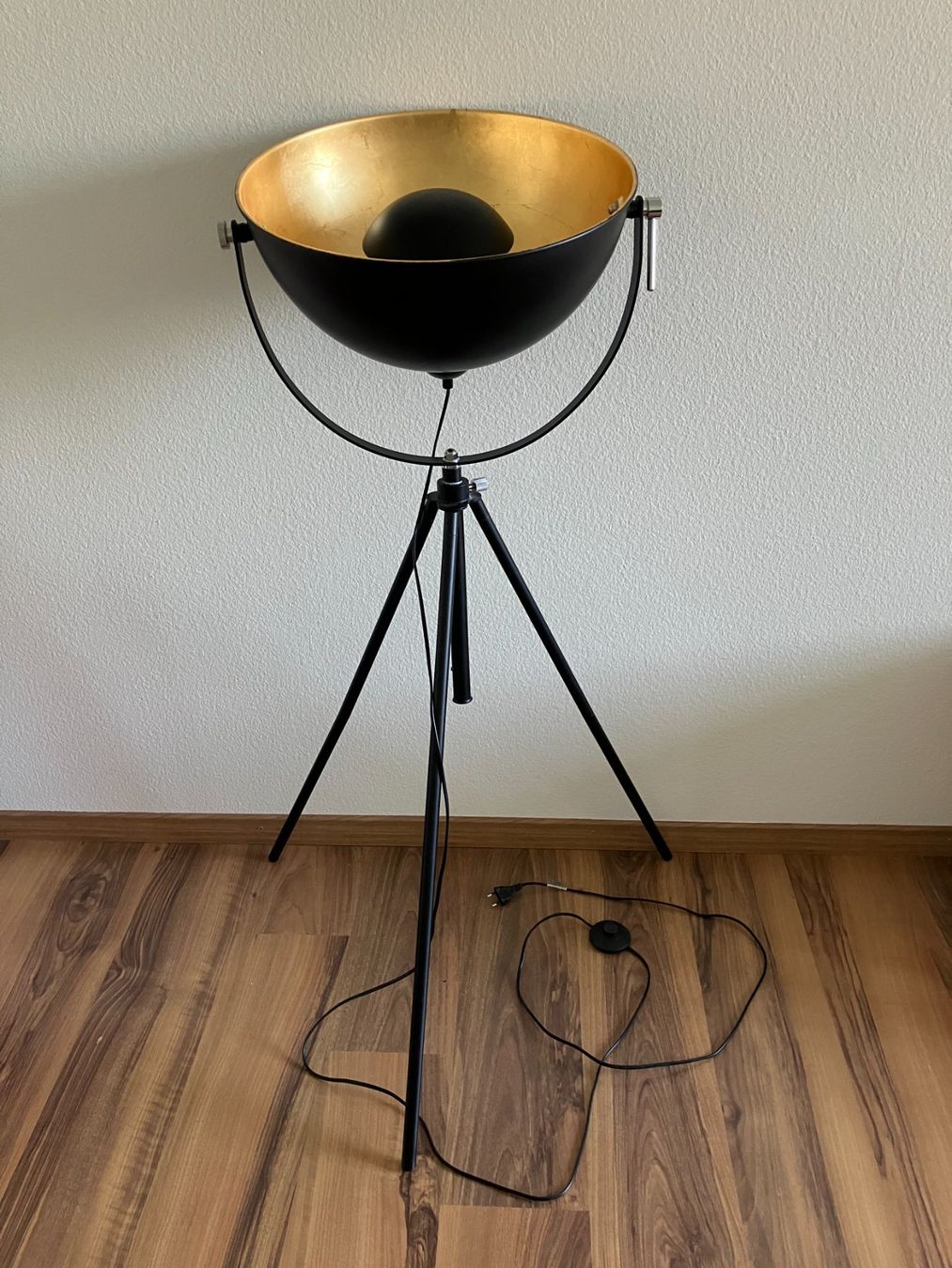 Lampade: Stehlampe – Usato da Winterthur venduto da ess_cc6n