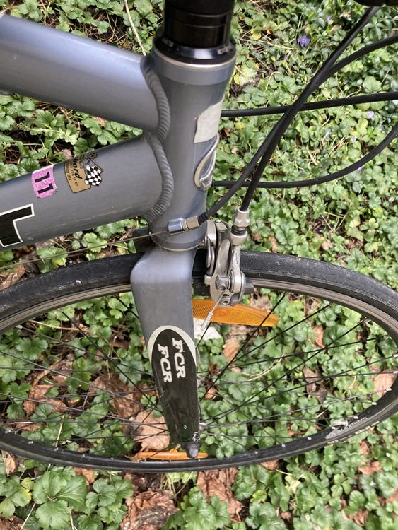 giant fcr compact road