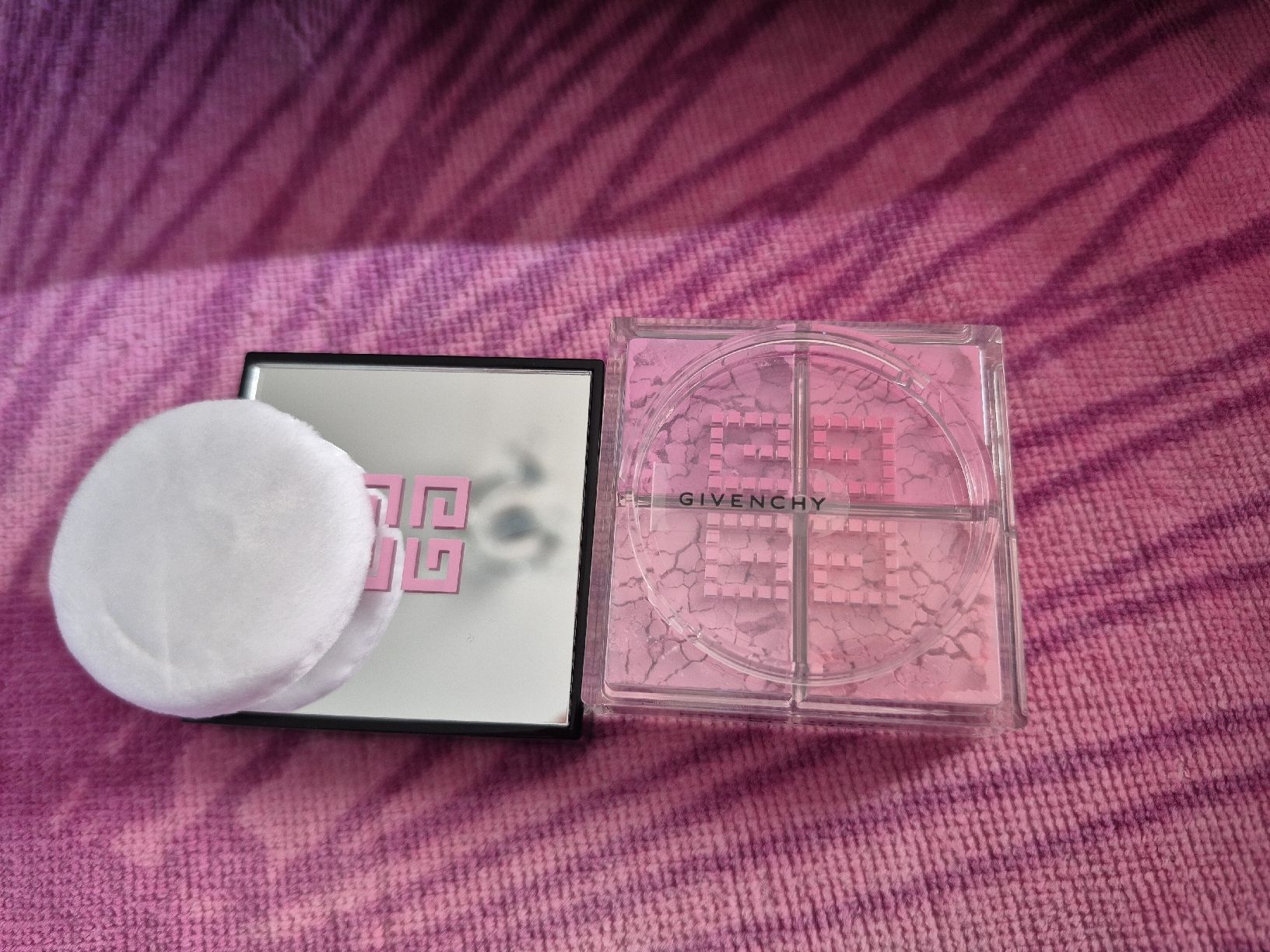 Givenchy Make-up: Givenchy Prisme Libre Blush, Neuwertig, Original 👍 – Nuovo e nell'imballaggio originale da Zollikofen venduto da wir_verkaufen 1
