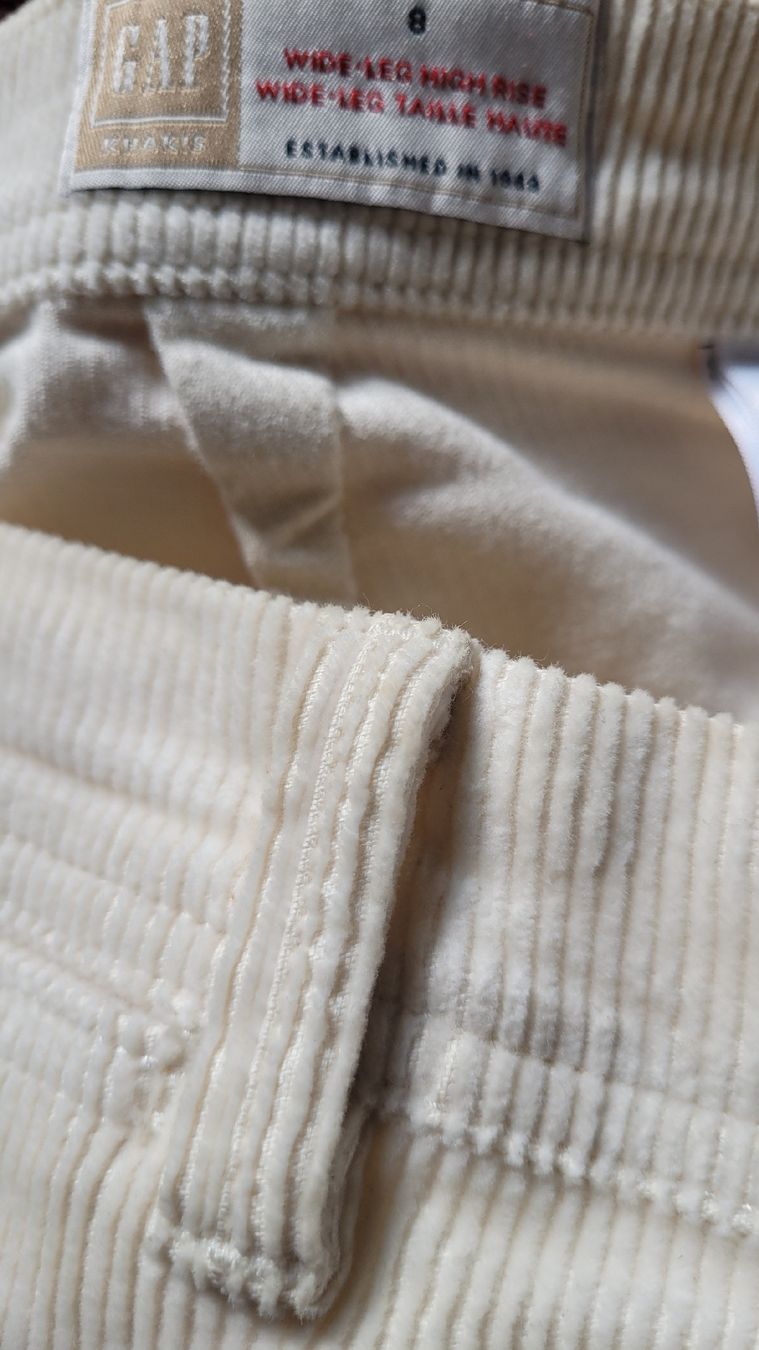 Gap Hosen: GAP CORDHOSE, Gr. 8 – Gebraucht aus Zürich von mer_6tqg 2