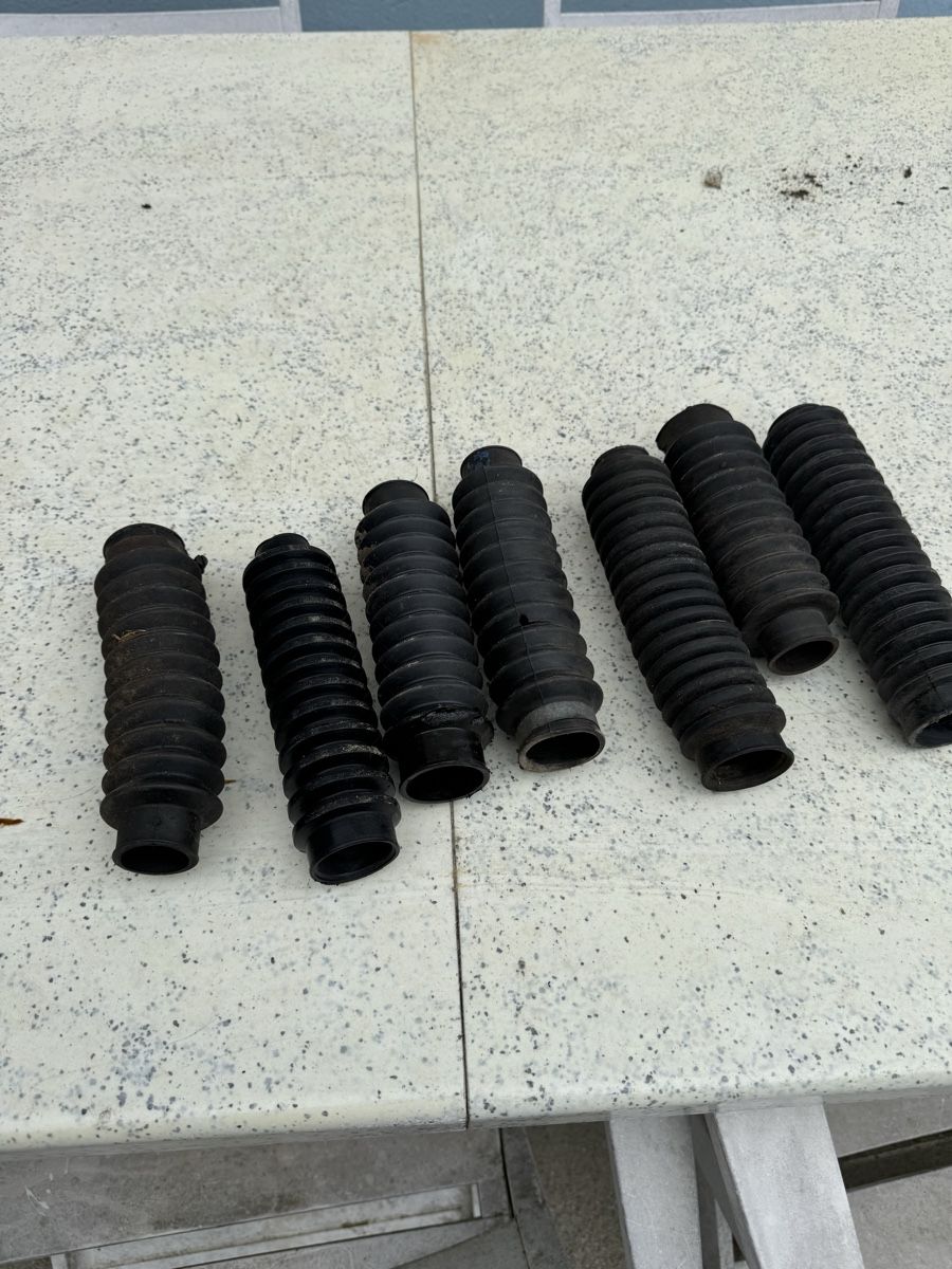 Parti ricambio per ciclomotori: Mofa Gabel Gummi – Usato da Dübendorf venduto da Sachs621 1
