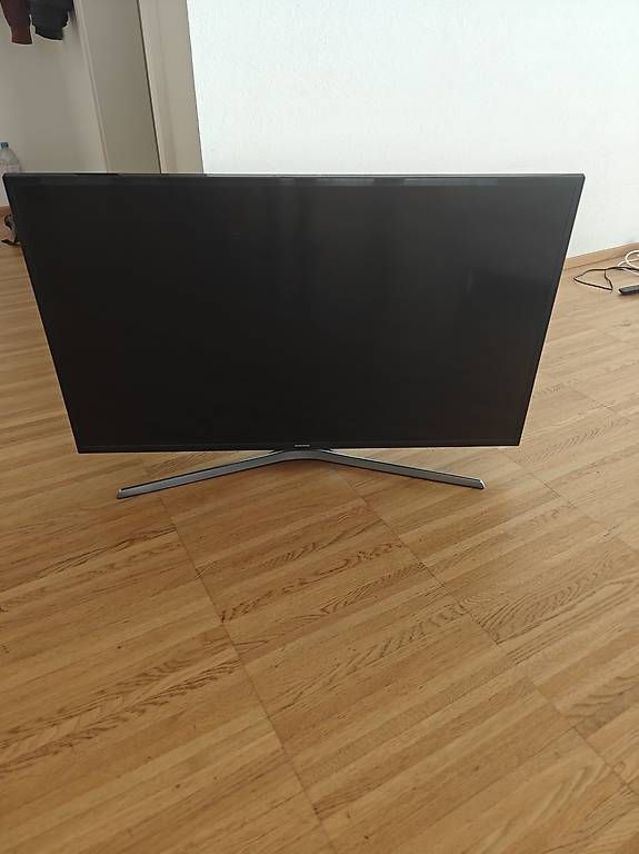 Appareils TV: Samsung 40" 4K Smart TV – D'occasion à Solothurn par mar_29tn 2