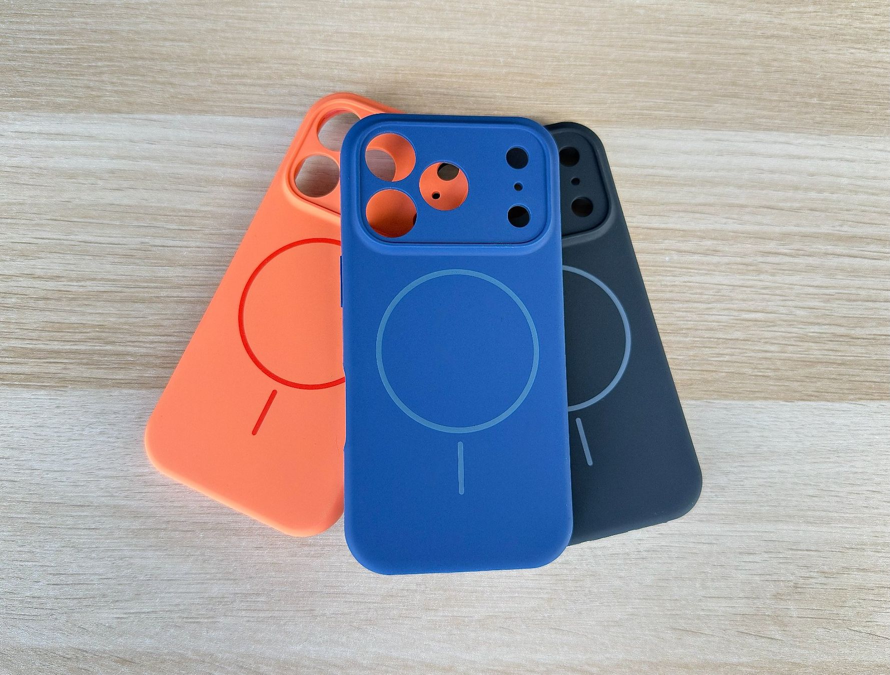 Apple Coques & Protection écran: 🌊 Coque iPhone 17 Pro Max | MagSafe – Neuf avec emballage d'origine à Thônex par Suisse.Shopping 5